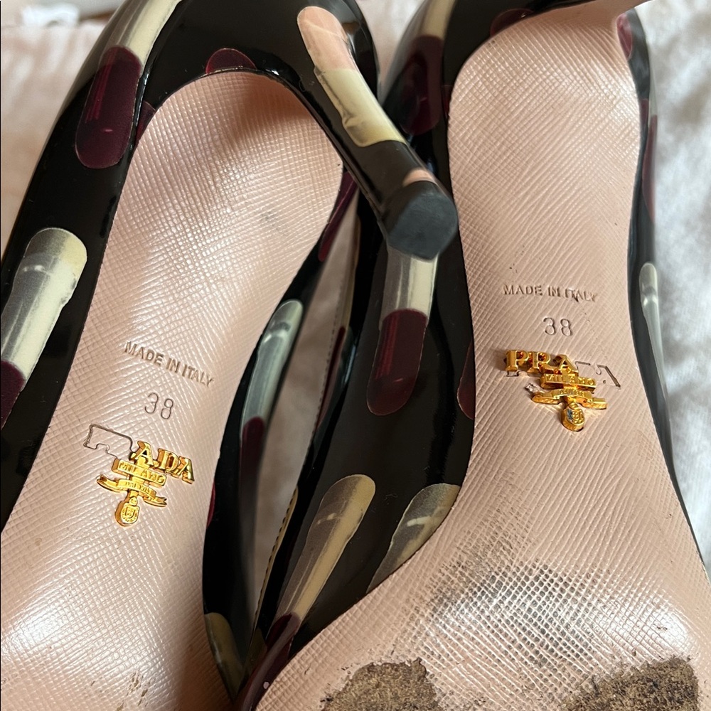 Prada Lipstick Patent Leather Heel Pumps RARE - Picture 10 of 10